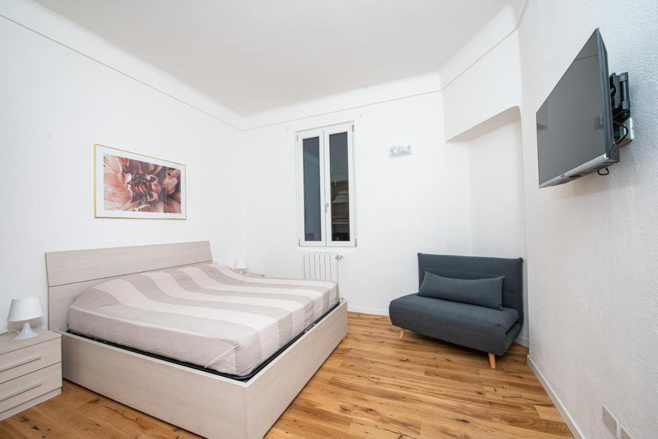 La Corte Albenga - Appartamento O Camera Con Posto Auto Privato Exterior foto