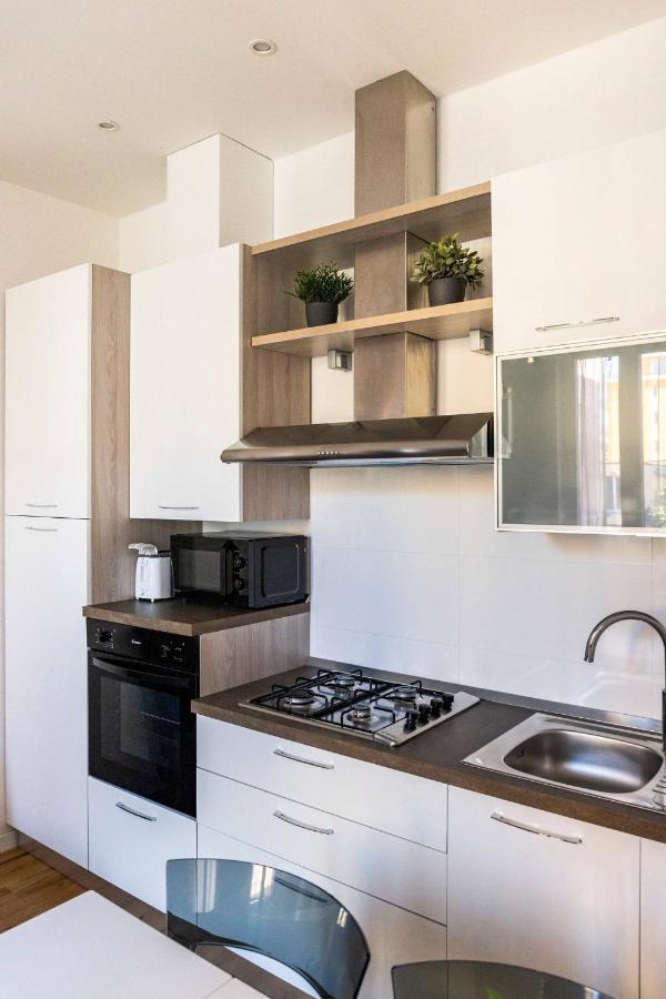 La Corte Albenga - Appartamento O Camera Con Posto Auto Privato Exterior foto